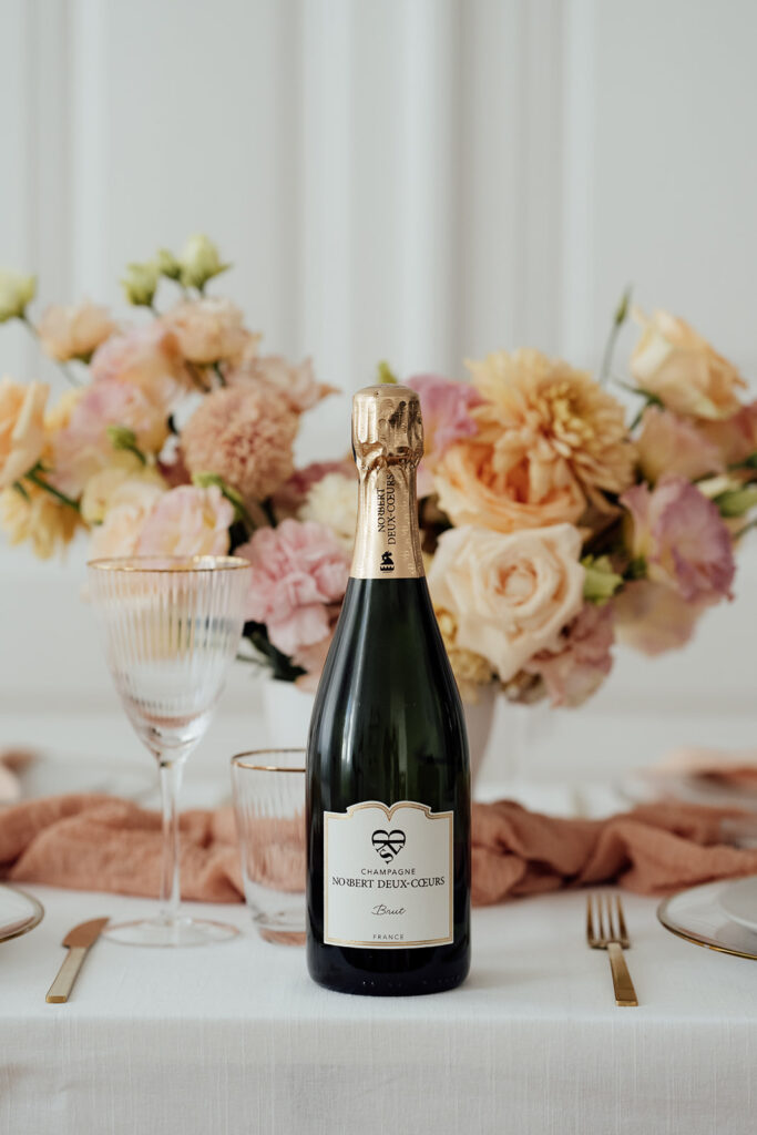 Florsitik mit Chanpagnerflasche